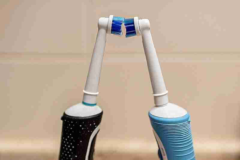 声波电动牙刷和旋转电动牙刷有什么区别 Rotating electric toothbrush